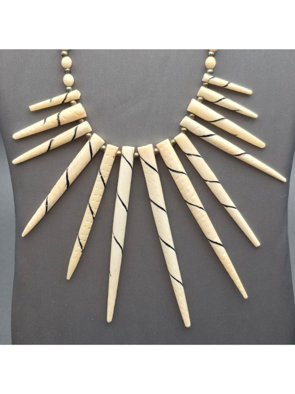 Vintage Batik Style Carved Bone Spike Necklace 16" Ethnic Tribal Horn Bib - Picture 8 of 16